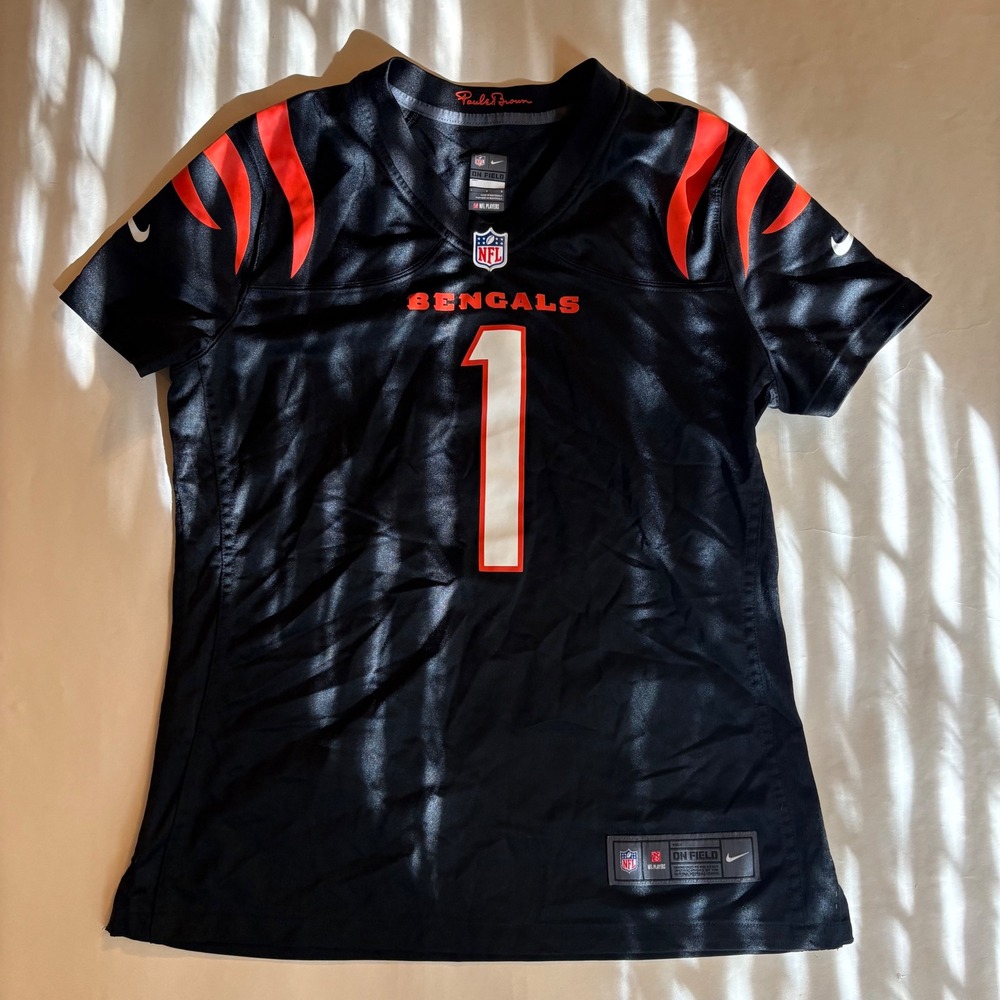 Nike NFL Cincinnati Bengals Ja'Marr Chase 1 Game Jersey Black Womens Large